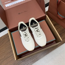 【Loro Piana】顶级版情侣款德训鞋。原版一比一。品牌低调奢华柔软一贯纯色简约的设计风格。皮质柔软舒适度极高 材质 【Loro Piana】顶级版情侣款德训鞋。原版一比一。品牌低调奢华柔软一贯纯色简约的设计风格。皮质柔软舒适度极高 材质