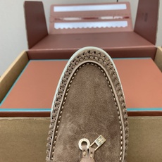【Loro Piana】顶级版编织乐福鞋,原版一比一。品牌低调奢华柔软一贯纯色简约的设计风格。皮质柔软舒适度极高 材质: 【Loro Piana】顶级版编织乐福鞋,原版一比一。品牌低调奢华柔软一贯纯色简约的设计风格。皮质柔软舒适度极高 材质: