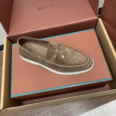 【Loro Piana】顶级版编织乐福鞋,原版一比一。品牌低调奢华柔软一贯纯色简约的设计风格。皮质柔软舒适度极高 材质: 【Loro Piana】顶级版编织乐福鞋,原版一比一。品牌低调奢华柔软一贯纯色简约的设计风格。皮质柔软舒适度极高 材质: