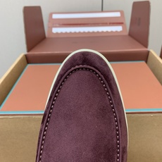 【Loro Piana】情侣款顶级版本高帮乐福鞋,原版一比一。品牌低调奢华柔软一贯纯色简约的设计风格。皮质柔软舒适度极高 【Loro Piana】情侣款顶级版本高帮乐福鞋,原版一比一。品牌低调奢华柔软一贯纯色简约的设计风格。皮质柔软舒适度极高