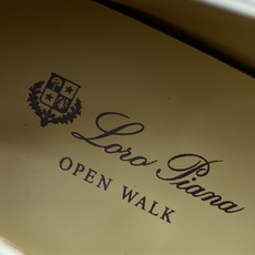 【Loro Piana】情侣款顶级版本高帮乐福鞋,原版一比一。品牌低调奢华柔软一贯纯色简约的设计风格。皮质柔软舒适度极高 【Loro Piana】情侣款顶级版本高帮乐福鞋,原版一比一。品牌低调奢华柔软一贯纯色简约的设计风格。皮质柔软舒适度极高