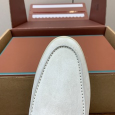 【Loro Piana】情侣款顶级版本高帮乐福鞋,原版一比一。品牌低调奢华柔软一贯纯色简约的设计风格。皮质柔软舒适度极高 【Loro Piana】情侣款顶级版本高帮乐福鞋,原版一比一。品牌低调奢华柔软一贯纯色简约的设计风格。皮质柔软舒适度极高