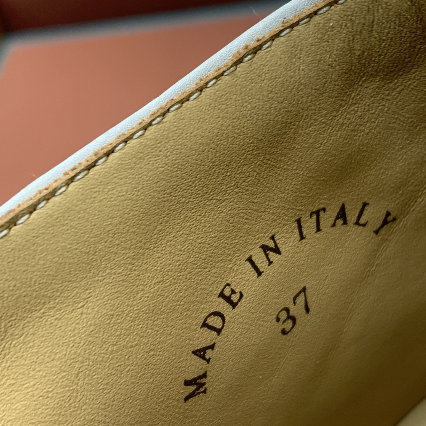 【Loro Piana】情侣款顶级版本高帮乐福鞋,原版一比一。品牌低调奢华柔软一贯纯色简约的设计风格。皮质柔软舒适度极高 【Loro Piana】情侣款顶级版本高帮乐福鞋,原版一比一。品牌低调奢华柔软一贯纯色简约的设计风格。皮质柔软舒适度极高