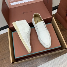 【Loro Piana】情侣款顶级版本高帮乐福鞋,原版一比一。品牌低调奢华柔软一贯纯色简约的设计风格。皮质柔软舒适度极高 【Loro Piana】情侣款顶级版本高帮乐福鞋,原版一比一。品牌低调奢华柔软一贯纯色简约的设计风格。皮质柔软舒适度极高