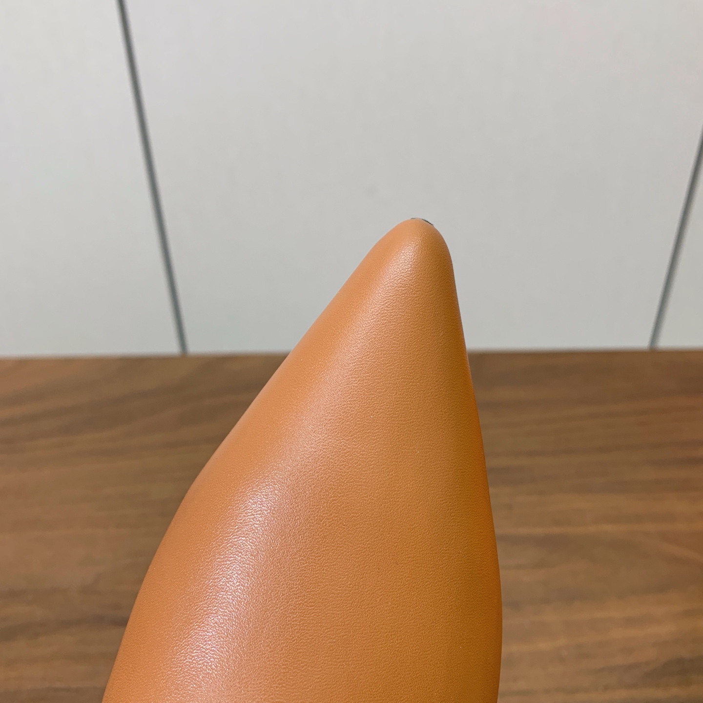 【Herm*s】尖头短靴。简约大气。从来不会过时。鞋面小牛皮，牛皮内里。真皮大底。有平底和3.5cm2️⃣种选择。 码数