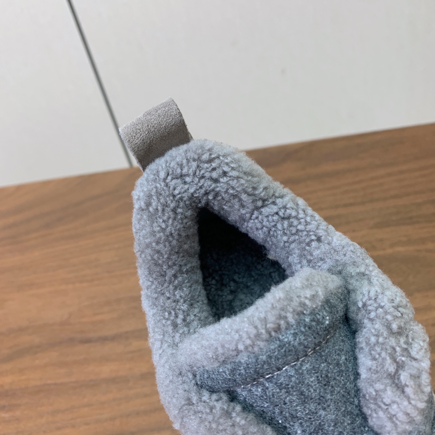 【Brunell* Cucinell*】羊毛里休闲运动鞋。鞋面采用进口牛绒，羊毛内里，原版开模大底！上脚超舒适。 码数：