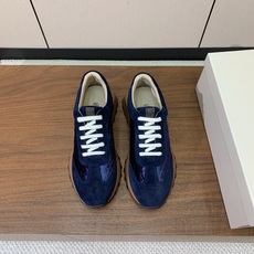 【Brunell* Cucinell*】新款休闲运动鞋。鞋面采用进口牛绒、牛皮➕纯手工串联珠链配饰!牛皮垫脚。原版开模大 【Brunell* Cucinell*】新款休闲运动鞋。鞋面采用进口牛绒、牛皮➕纯手工串联珠链配饰!牛皮垫脚。原版开模大