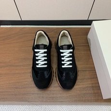 【Brunell* Cucinell*】新款休闲运动鞋。鞋面采用进口牛绒、牛皮➕纯手工串联珠链配饰!牛皮垫脚。原版开模大 【Brunell* Cucinell*】新款休闲运动鞋。鞋面采用进口牛绒、牛皮➕纯手工串联珠链配饰!牛皮垫脚。原版开模大