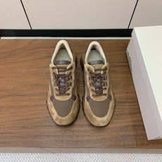 【Brunell* Cucinell*】新款休闲运动鞋。鞋面采用进口牛绒、牛皮➕纯手工串联珠链配饰!牛皮垫脚。原版开模大 【Brunell* Cucinell*】新款休闲运动鞋。鞋面采用进口牛绒、牛皮➕纯手工串联珠链配饰!牛皮垫脚。原版开模大