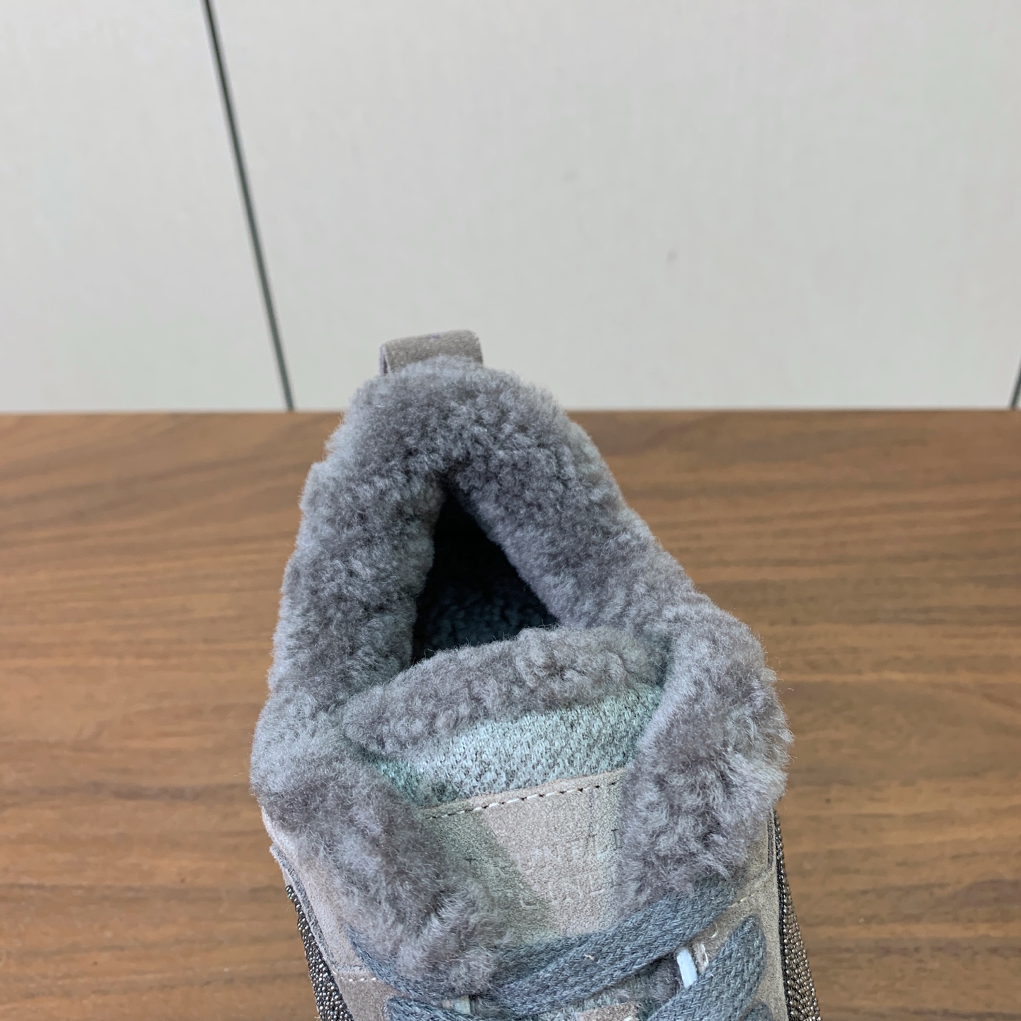 【Brunell* Cucinell*】拼色底羊毛里休闲运动鞋。鞋面采用进口牛绒，羊毛内里，原版开模大底！上脚超舒适。 