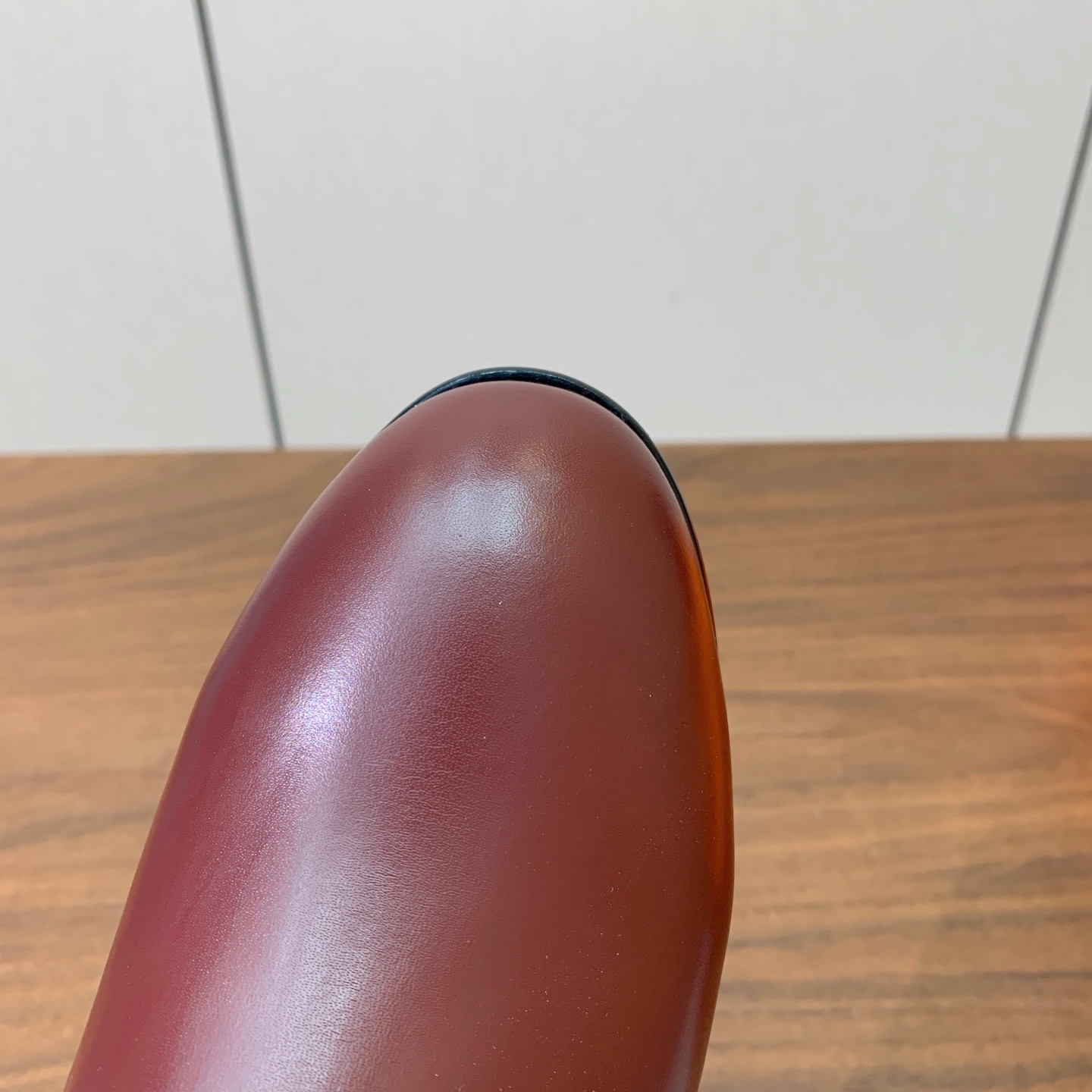 【Herm*s】经典短靴。简约大气。从来不会过时。鞋面小牛皮，牛皮内里。真皮大底。 码数：35-42（40、41、42定