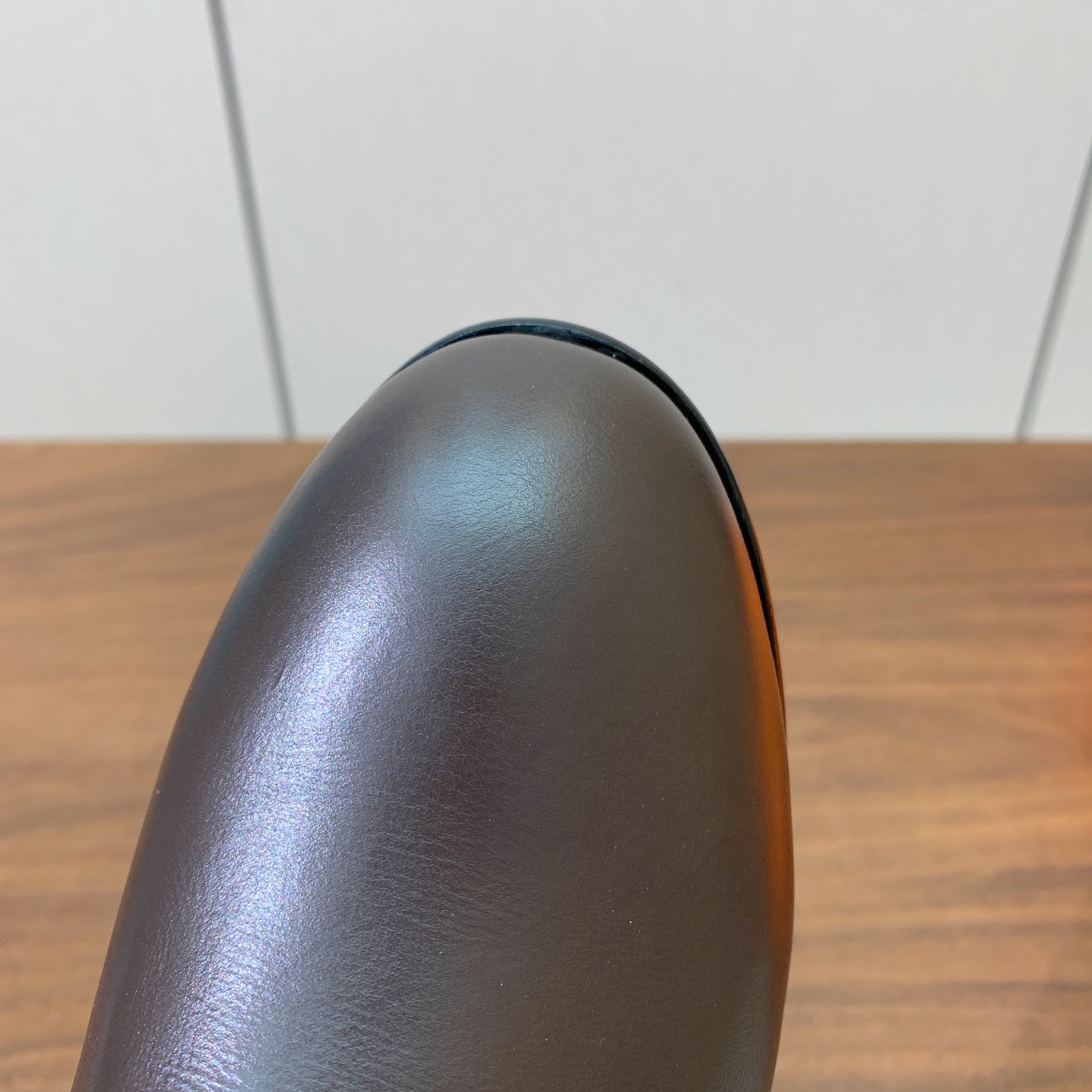 【Herm*s】经典短靴。简约大气。从来不会过时。鞋面小牛皮，牛皮内里。真皮大底。 码数：35-42（40、41、42定