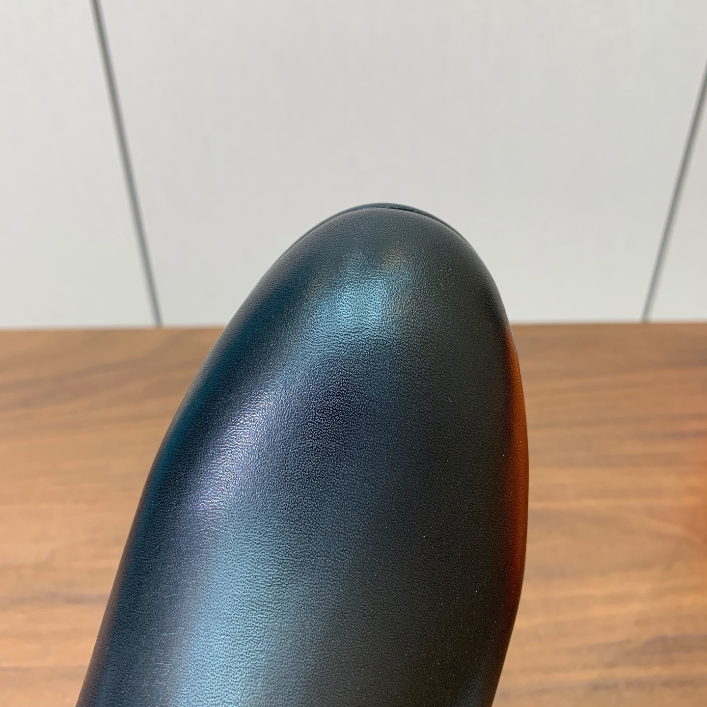 【Herm*s】经典短靴。简约大气。从来不会过时。鞋面小牛皮，牛皮内里。真皮大底。 码数：35-42（40、41、42定