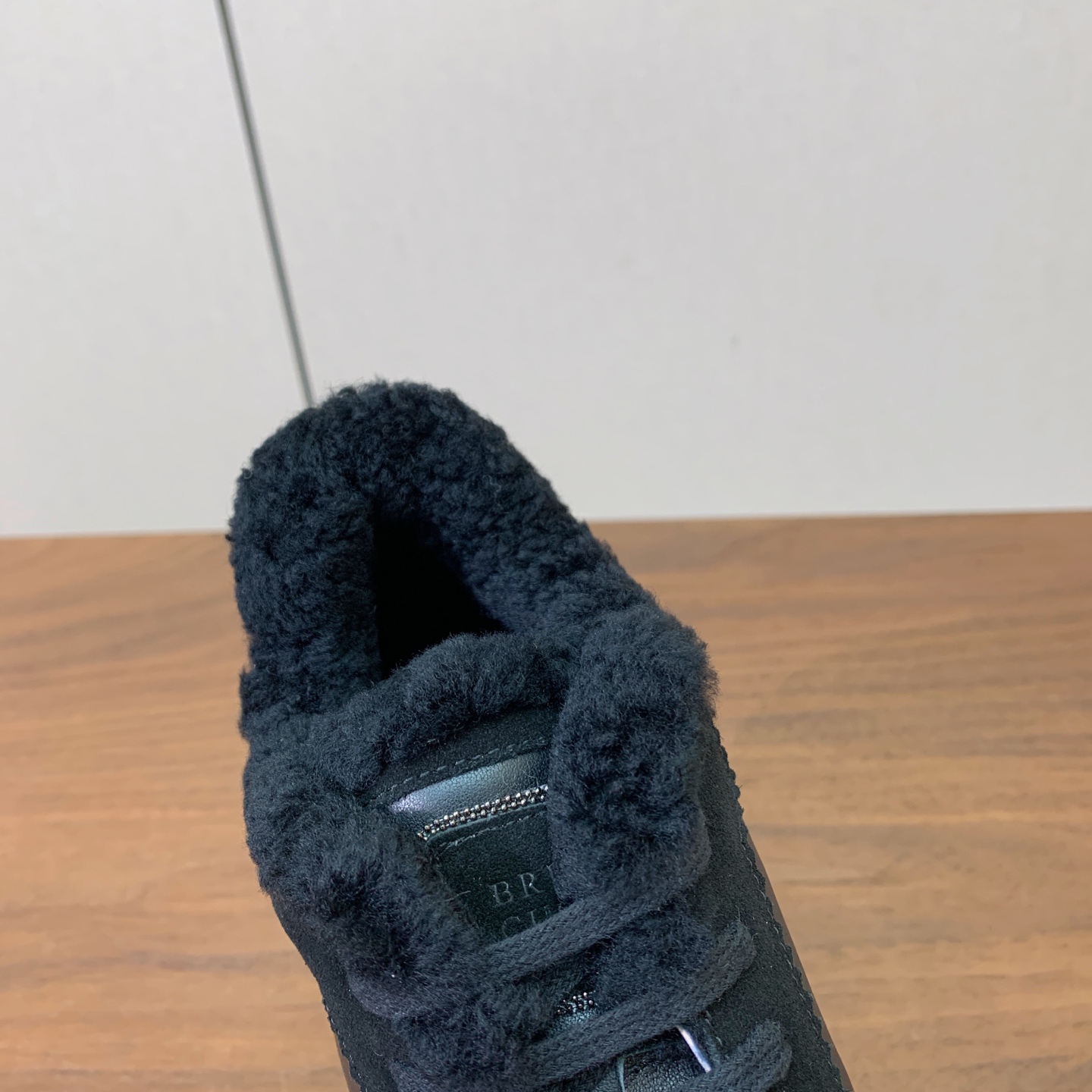 【Brunell* Cucinell*】羊毛里休闲运动鞋。鞋面采用进口牛绒，羊毛内里，原版开模大底！上脚超舒适。 码数：