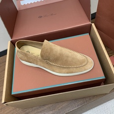 【Loro Piana】顶级版本男款乐福鞋,原版一比一。品牌低调奢华柔软一贯纯色简约的设计风格。皮质柔软舒适度极高 材质 【Loro Piana】顶级版本男款乐福鞋,原版一比一。品牌低调奢华柔软一贯纯色简约的设计风格。皮质柔软舒适度极高 材质