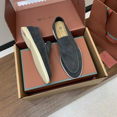 【Loro Piana】顶级版本男款乐福鞋,原版一比一。品牌低调奢华柔软一贯纯色简约的设计风格。皮质柔软舒适度极高 材质 【Loro Piana】顶级版本男款乐福鞋,原版一比一。品牌低调奢华柔软一贯纯色简约的设计风格。皮质柔软舒适度极高 材质