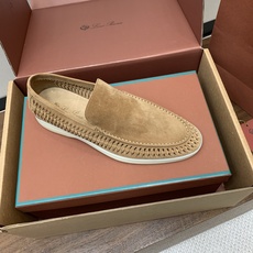 【Loro Piana】顶级版本男款编织乐福鞋,原版一比一。品牌低调奢华柔软一贯纯色简约的设计风格。皮质柔软舒适度极高 【Loro Piana】顶级版本男款编织乐福鞋,原版一比一。品牌低调奢华柔软一贯纯色简约的设计风格。皮质柔软舒适度极高