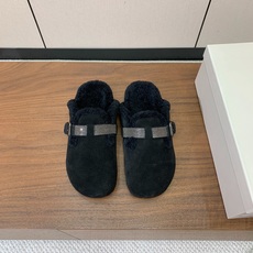 【BRUNELL* CUCINELL*】羊毛里半包拖鞋。材质:牛绒鞋面➕ 纯手工串联珠链配饰➕羊毛垫脚。橡胶大底。 码数 【BRUNELL* CUCINELL*】羊毛里半包拖鞋。材质:牛绒鞋面➕ 纯手工串联珠链配饰➕羊毛垫脚。橡胶大底。 码数