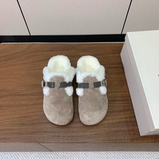 【BRUNELL* CUCINELL*】羊毛里半包拖鞋。材质:牛绒鞋面➕ 纯手工串联珠链配饰➕羊毛垫脚。橡胶大底。 码数 【BRUNELL* CUCINELL*】羊毛里半包拖鞋。材质:牛绒鞋面➕ 纯手工串联珠链配饰➕羊毛垫脚。橡胶大底。 码数