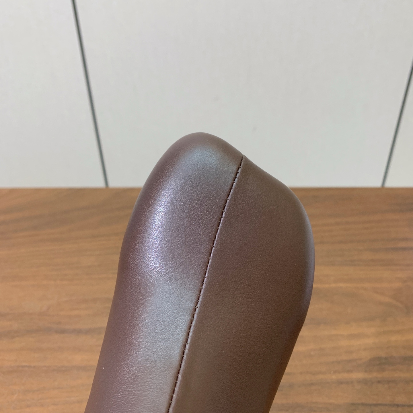 【Maison Margie*a】玛吉拉短靴。复古韵味，显瘦百搭。鞋面牛皮，羊皮内里及垫脚。真皮大底。跟高7cm 码数：