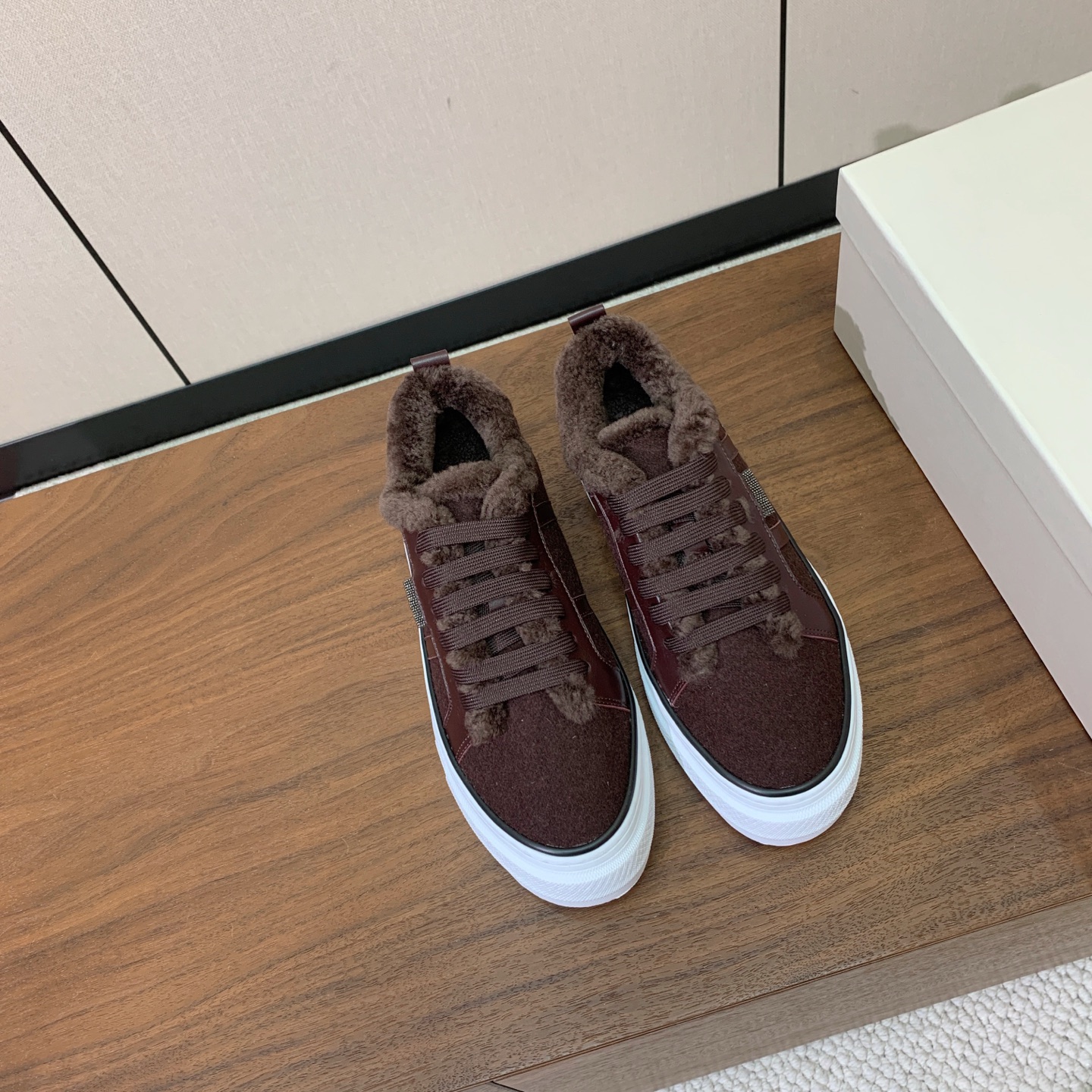 【Brunell* Cucinell*】羊毛里休闲鞋。鞋面采用进口牛皮➕呢子。羊毛内里，原版开模大底！上脚超舒适。 码数