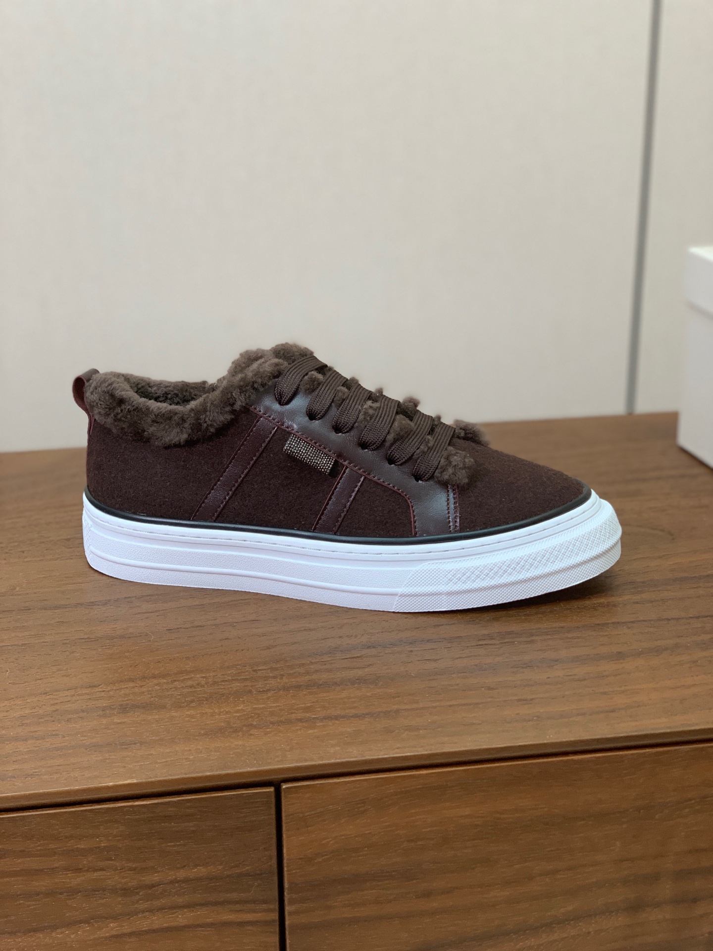 【Brunell* Cucinell*】羊毛里休闲鞋。鞋面采用进口牛皮➕呢子。羊毛内里，原版开模大底！上脚超舒适。 码数