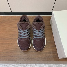 【Brunell* Cucinell*】羊毛里休闲运动鞋。鞋面采用进口牛绒,羊毛内里,原版开模大底!上脚超舒适。 码数: 【Brunell* Cucinell*】羊毛里休闲运动鞋。鞋面采用进口牛绒,羊毛内里,原版开模大底!上脚超舒适。 码数: