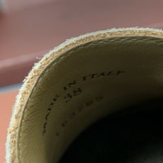 【Loro Piana】顶级版本羊毛里乐福鞋,原版一比一。品牌低调奢华柔软一贯纯色简约的设计风格。皮质柔软舒适度极高 材 【Loro Piana】顶级版本羊毛里乐福鞋,原版一比一。品牌低调奢华柔软一贯纯色简约的设计风格。皮质柔软舒适度极高 材