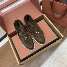 【Loro Piana】顶级版本羊毛里乐福鞋,原版一比一。品牌低调奢华柔软一贯纯色简约的设计风格。皮质柔软舒适度极高 材 【Loro Piana】顶级版本羊毛里乐福鞋,原版一比一。品牌低调奢华柔软一贯纯色简约的设计风格。皮质柔软舒适度极高 材