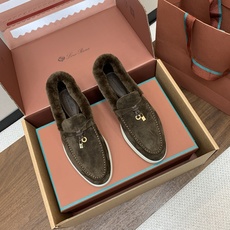 【Loro Piana】顶级版本羊毛里乐福鞋,原版一比一。品牌低调奢华柔软一贯纯色简约的设计风格。皮质柔软舒适度极高 材 【Loro Piana】顶级版本羊毛里乐福鞋,原版一比一。品牌低调奢华柔软一贯纯色简约的设计风格。皮质柔软舒适度极高 材