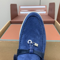 【Loro Piana】顶级版本羊毛里乐福鞋,原版一比一。品牌低调奢华柔软一贯纯色简约的设计风格。皮质柔软舒适度极高 材 【Loro Piana】顶级版本羊毛里乐福鞋,原版一比一。品牌低调奢华柔软一贯纯色简约的设计风格。皮质柔软舒适度极高 材