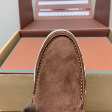 【Loro Piana】情侣款顶级版本高帮毛里乐福鞋,原版一比一。品牌低调奢华柔软一贯纯色简约的设计风格。皮质柔软舒适度 【Loro Piana】情侣款顶级版本高帮毛里乐福鞋,原版一比一。品牌低调奢华柔软一贯纯色简约的设计风格。皮质柔软舒适度