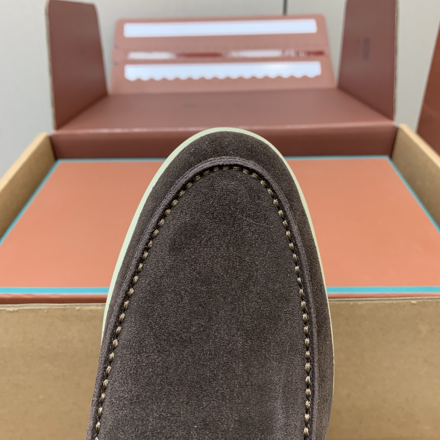 【Loro Piana】情侣款顶级版本高帮毛里乐福鞋,原版一比一。品牌低调奢华柔软一贯纯色简约的设计风格。皮质柔软舒适度 【Loro Piana】情侣款顶级版本高帮毛里乐福鞋,原版一比一。品牌低调奢华柔软一贯纯色简约的设计风格。皮质柔软舒适度