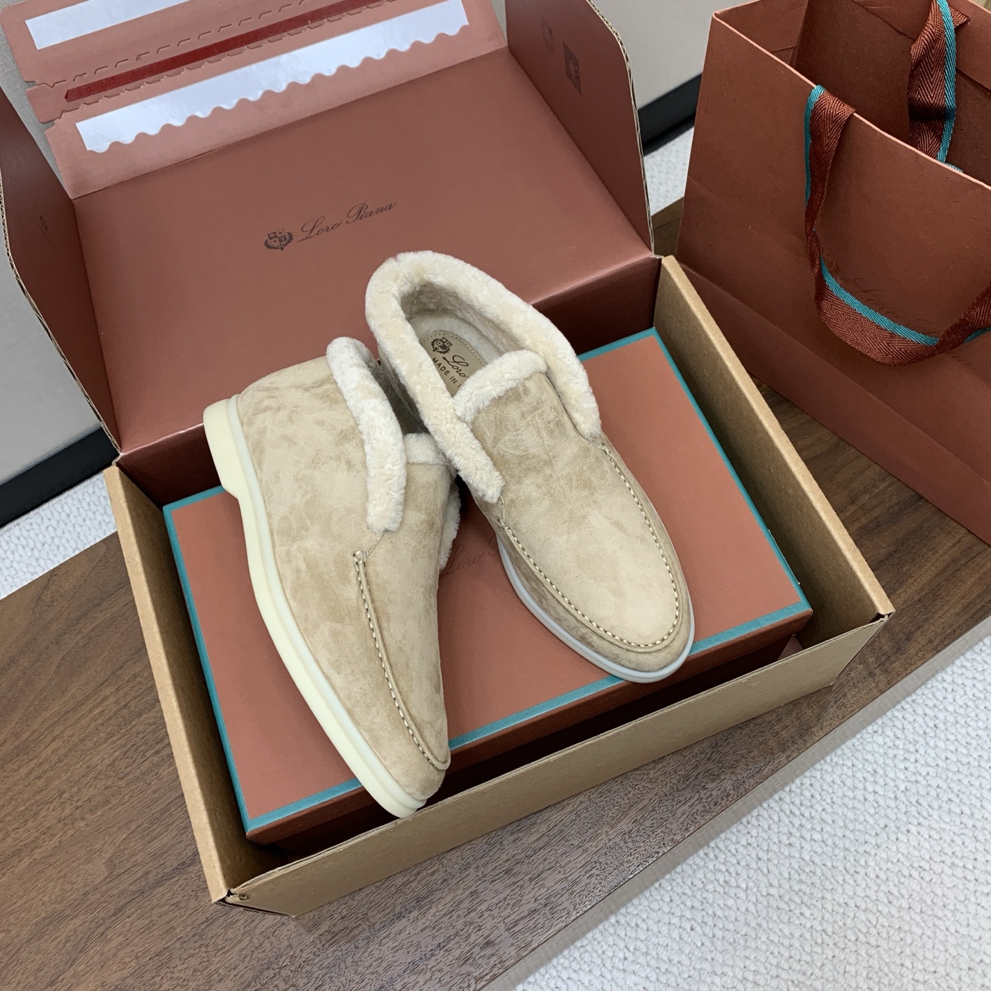 【Loro Piana】情侣款顶级版本高帮毛里乐福鞋，原版一比一。品牌低调奢华柔软一贯纯色简约的设计风格。皮质柔软舒适度