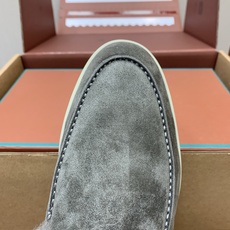 【Loro Piana】情侣款顶级版本高帮毛里乐福鞋,原版一比一。品牌低调奢华柔软一贯纯色简约的设计风格。皮质柔软舒适度 【Loro Piana】情侣款顶级版本高帮毛里乐福鞋,原版一比一。品牌低调奢华柔软一贯纯色简约的设计风格。皮质柔软舒适度