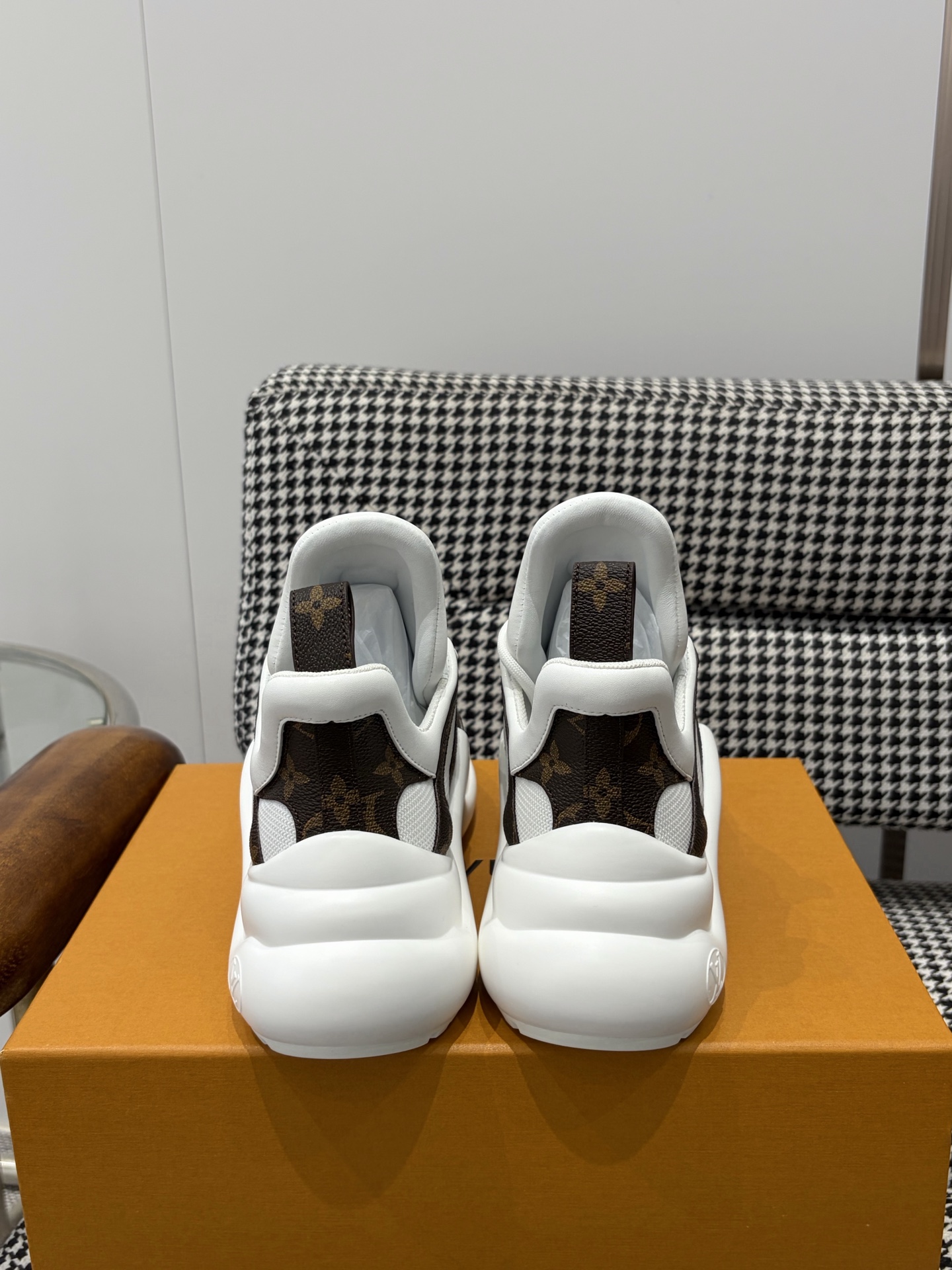 LV Style Leather Men's Shoes style reference detail image 7 from source 780868