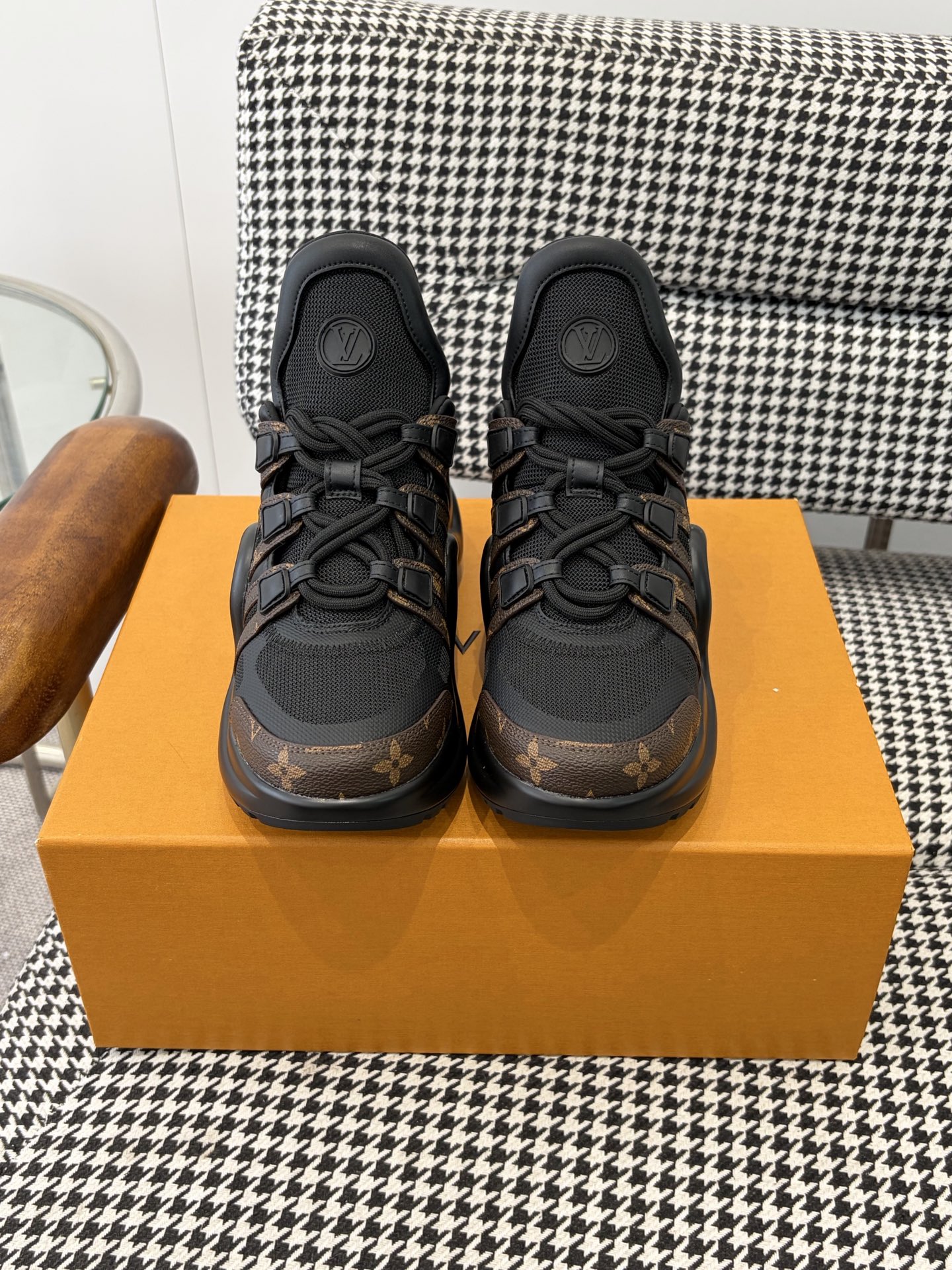 LV Style Leather Men's Shoes style reference detail image 1 from source 780869