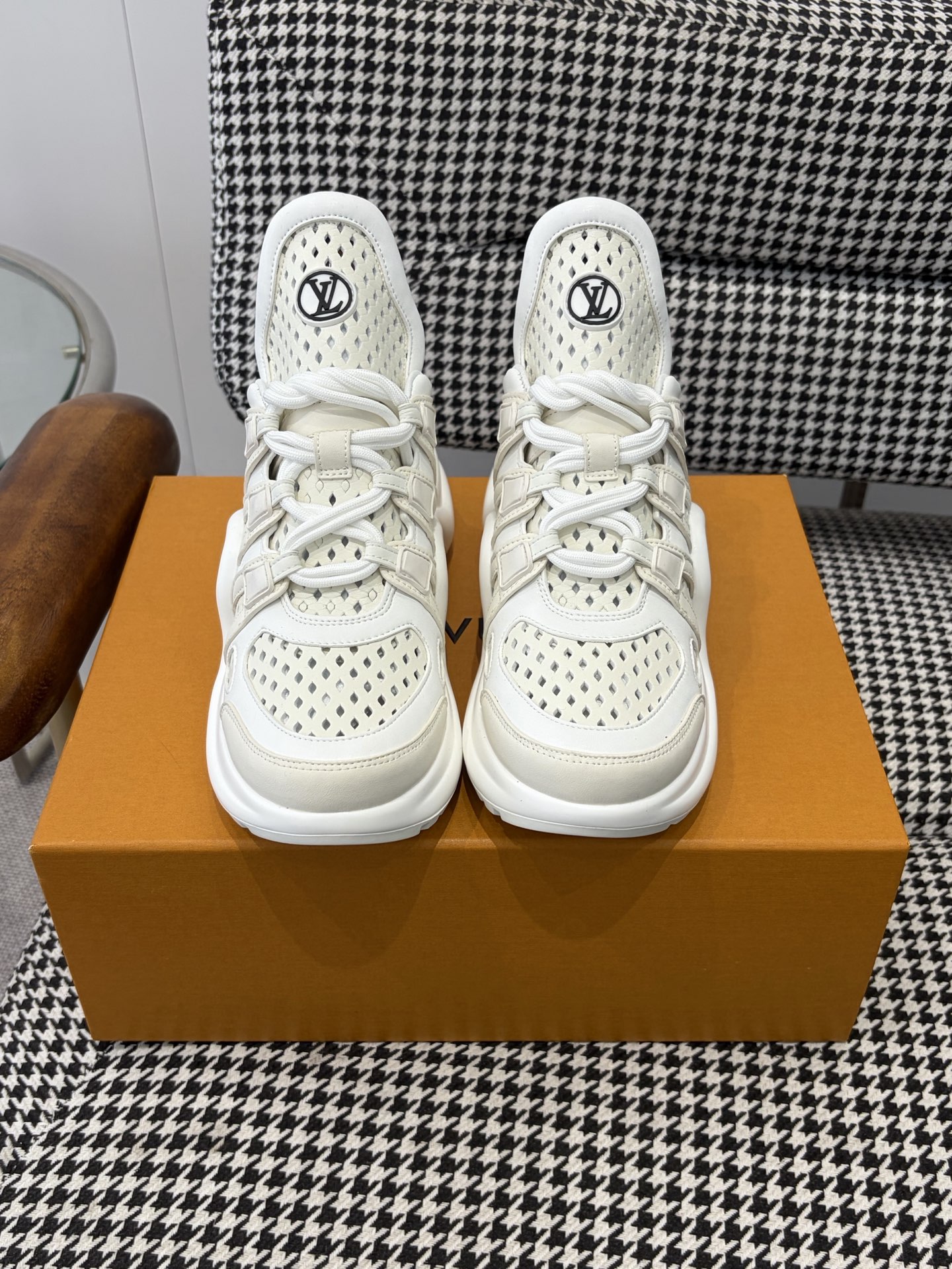 LV Style Pink Leather Men's Shoes Lookbook Reference image 1