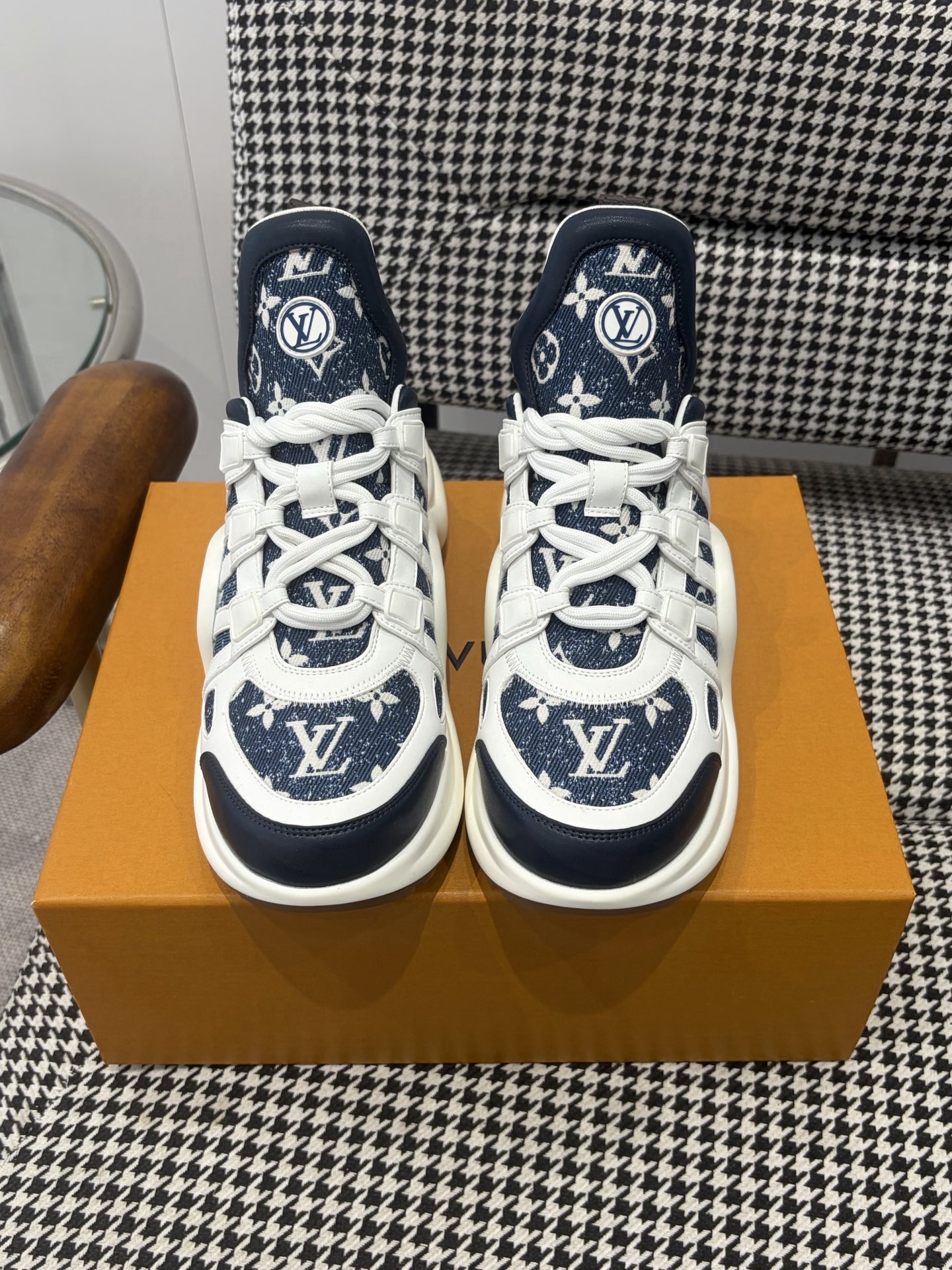 LV Style Pink Leather Men's Shoes Lookbook Reference image 1