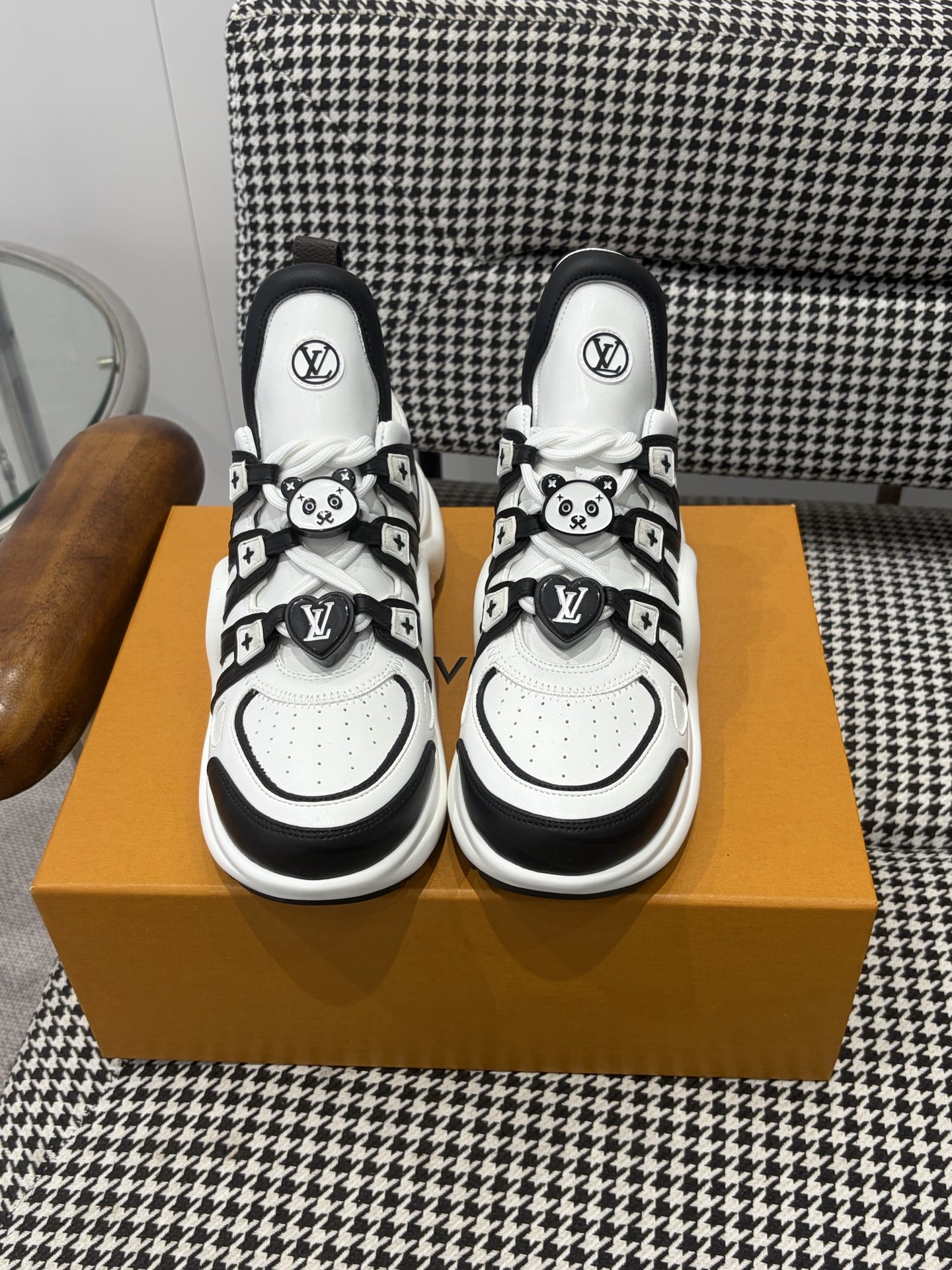 LV Style Pink Leather Men's Shoes Lookbook Reference image 1
