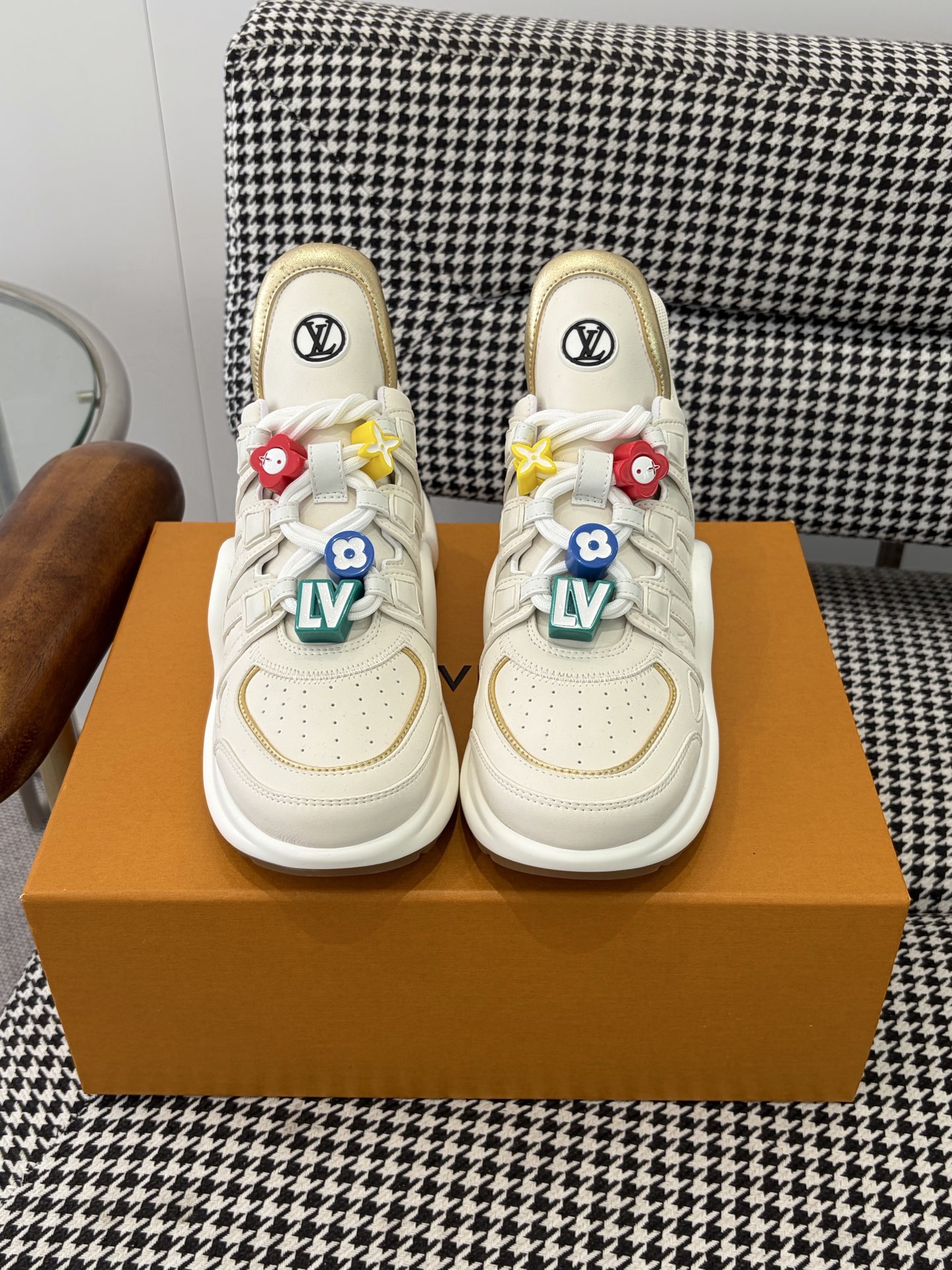 LV Style Pink Leather Men's Shoes Lookbook Reference image 1