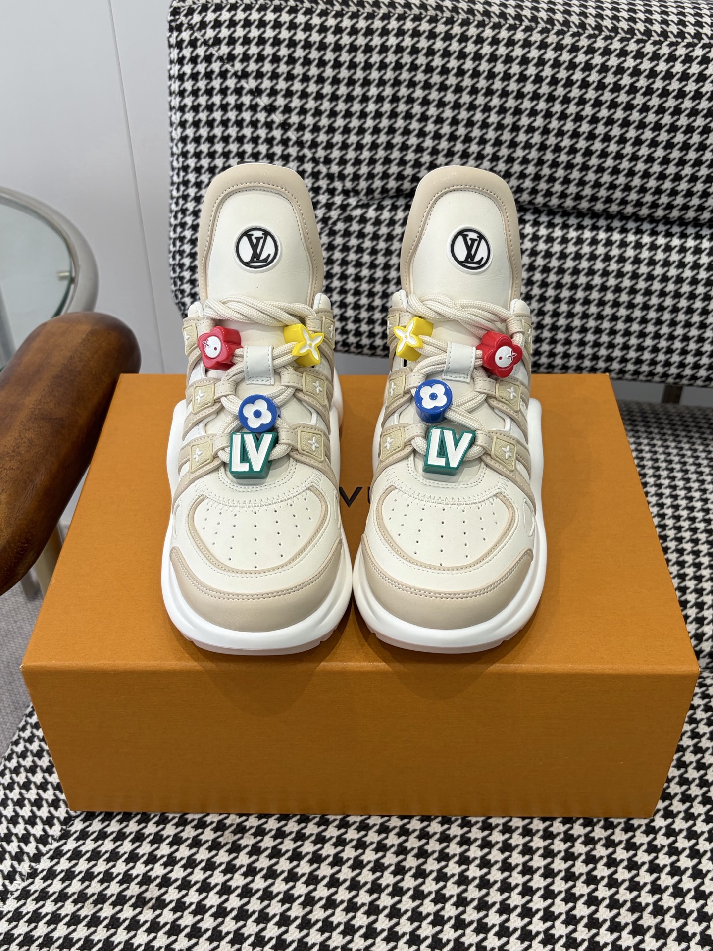 LV Style Pink Leather Men's Shoes Lookbook Reference image 1