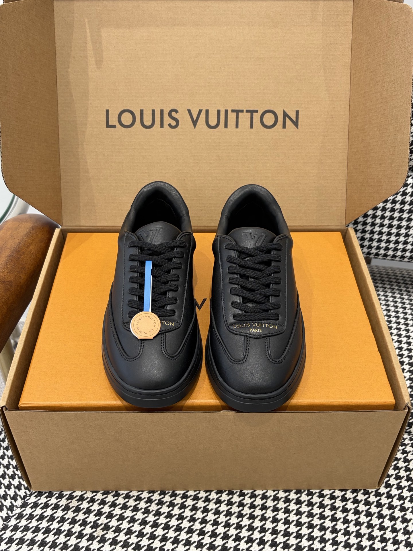 LV Style Leather Men's Shoes Lookbook Reference image 1