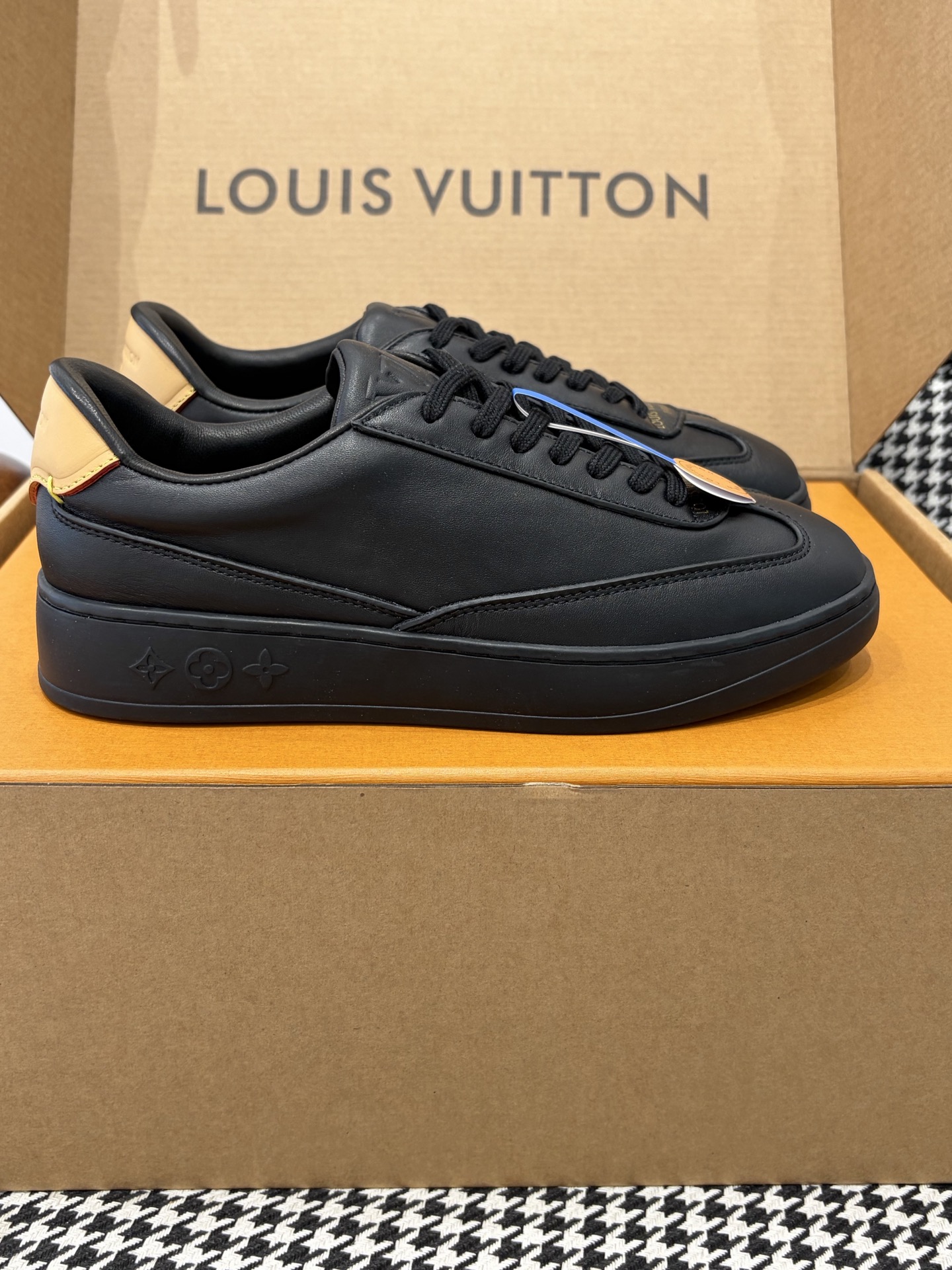 LV Style Leather Men's Shoes Lookbook Reference image 2
