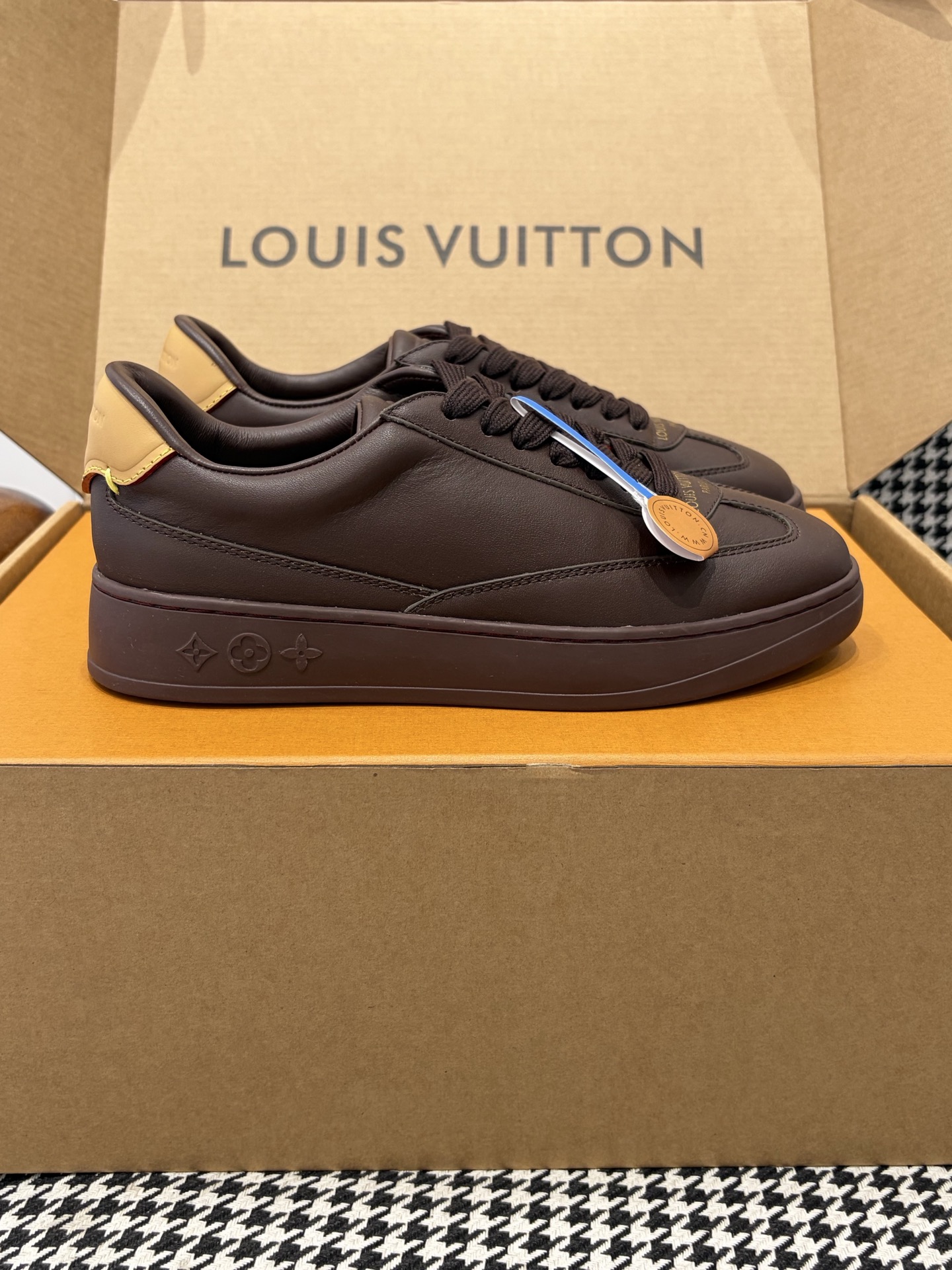 LV Style Leather Men's Shoes Lookbook Reference image 2