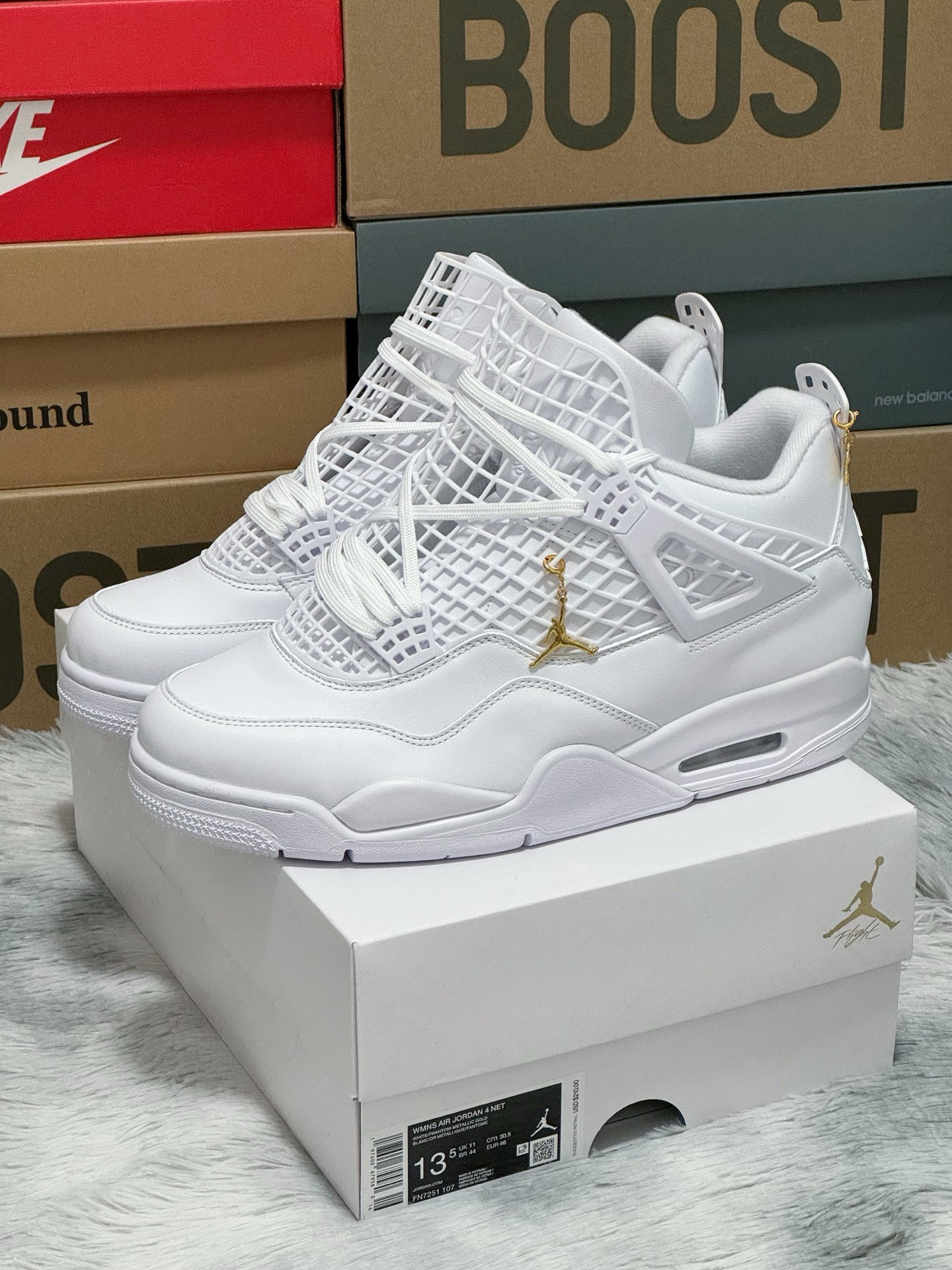 #发货实拍 
Air Jordan 4 Net 
AJ4 网格 白色 
FN7251-107 
Size：36-47.5 
「Good quality」
编码：TY38499