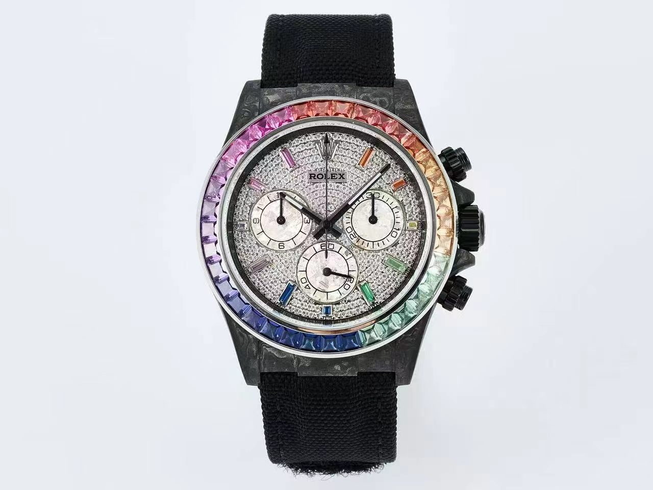 NO:946229,6G (6th brother) modification Daytona new model full of diamonds, carbon fiber foreign modified version T-shaped carbon fiber integrated pattern, high clarity moissanite inlaid and color gemstones above 95) all parts are upgraded and optimized to make any modified movement on the market into a movement # Undertake small batch batch orders high-end customization projects Modified watch case integrated carbon fiber textured strap leather insole high density brazing cloth (non-market rough hole cloth) table cover sapphire glass buckle  Integrated carbon fiber buckle,198609096G（6哥）改装 迪通拿新型款满钻,碳纤 国外改装版 T型碳纤维一体纹路,高净度莫桑钻镶嵌及95以上的彩色宝石）所有零部件升级优化 吊打市面任何改装机芯为机芯 # 承接 小批量 批量订单  高端定制项目  改装  表壳 一体碳纤维 纹路 表带 真皮内底 高密度钎维布（非市场粗孔布） 表蒙 蓝宝石玻璃 表扣 一体碳纤维表扣,,Watch