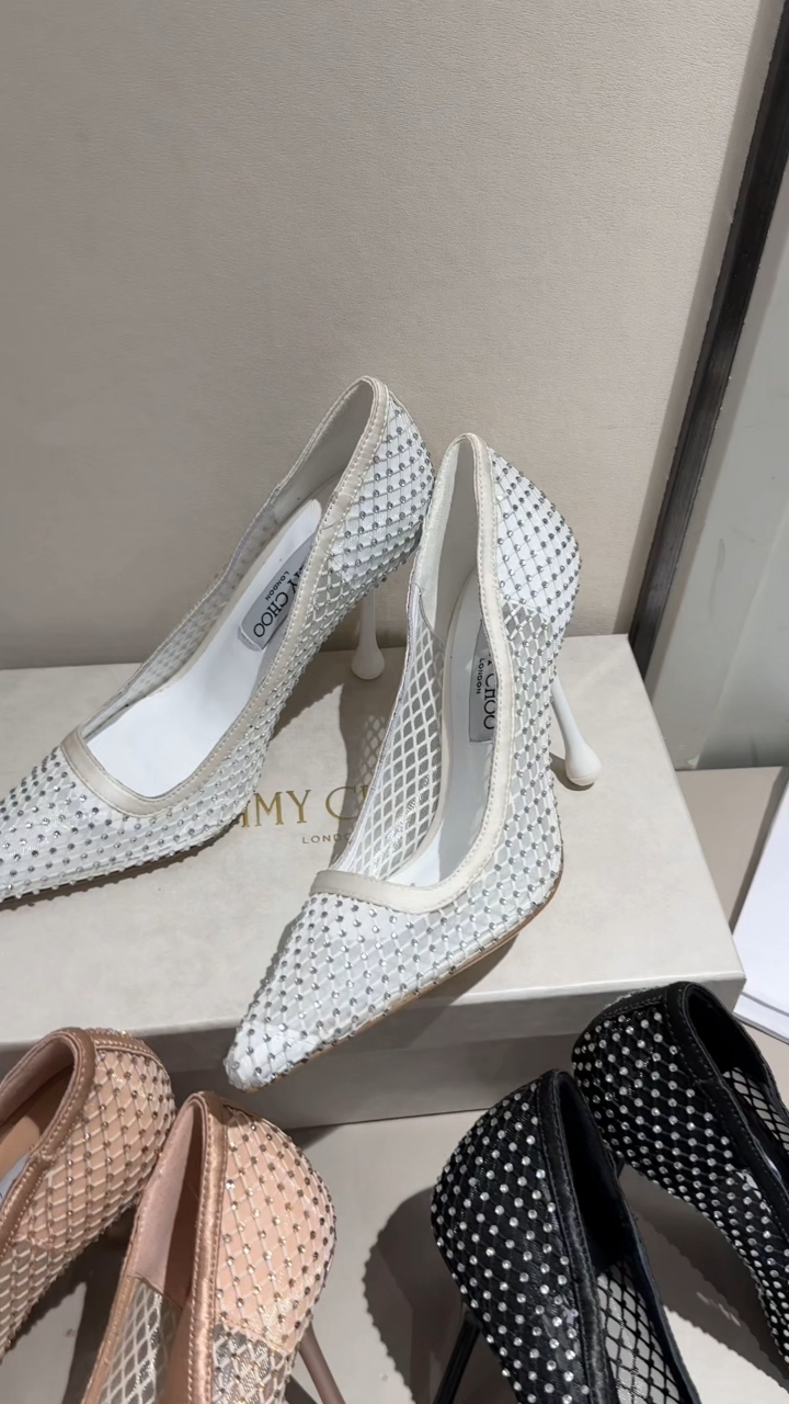 ¡Vídeo real de estilo satinado de diamante de malla 80 de JIMMY CHO IXIA!