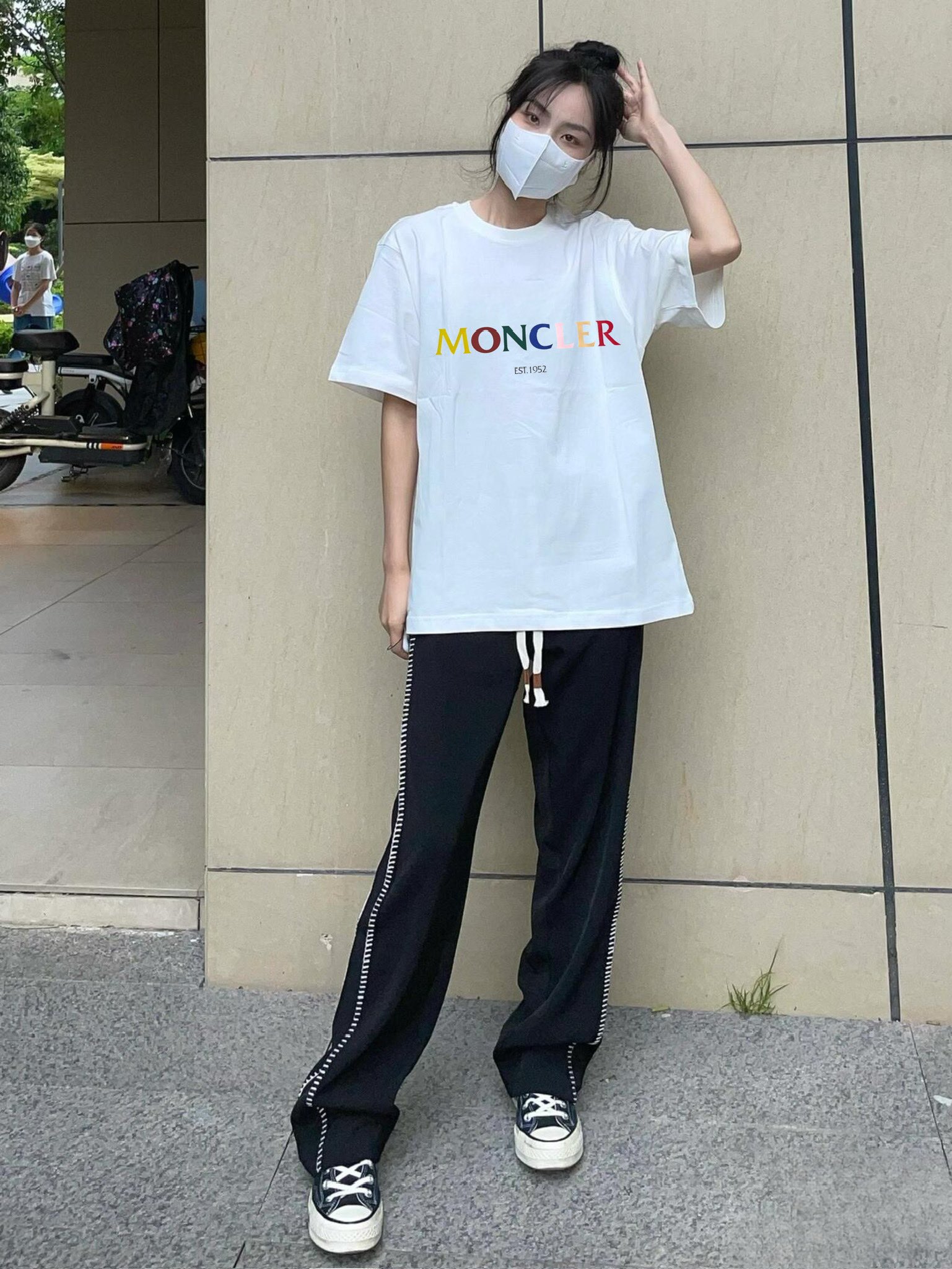 몽클레어 컬러 로고 여성 반팔 티셔츠 52278 이미지 5