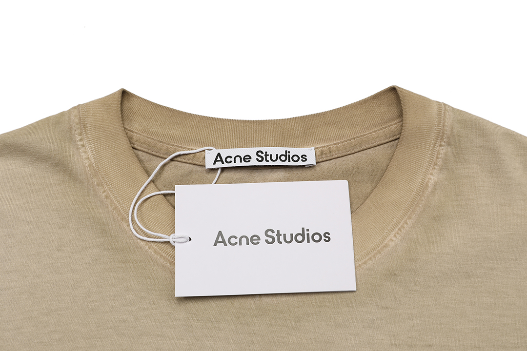 AcneStudios 渐变洗水做旧T恤短袖 AcneStudios 渐变洗水做旧T恤短袖